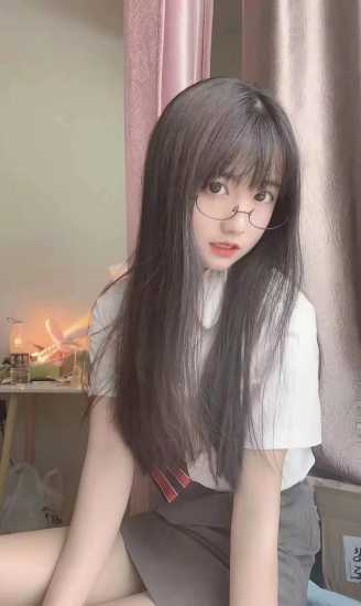 江岸区燕燕，真诚分享oo后，白净诱人